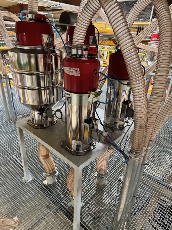 Alimentation dosage matière d'une ligne de gainage de câbles électriques par trois doseurs pondéraux en Saône et Loire près de Chalon sur Saône